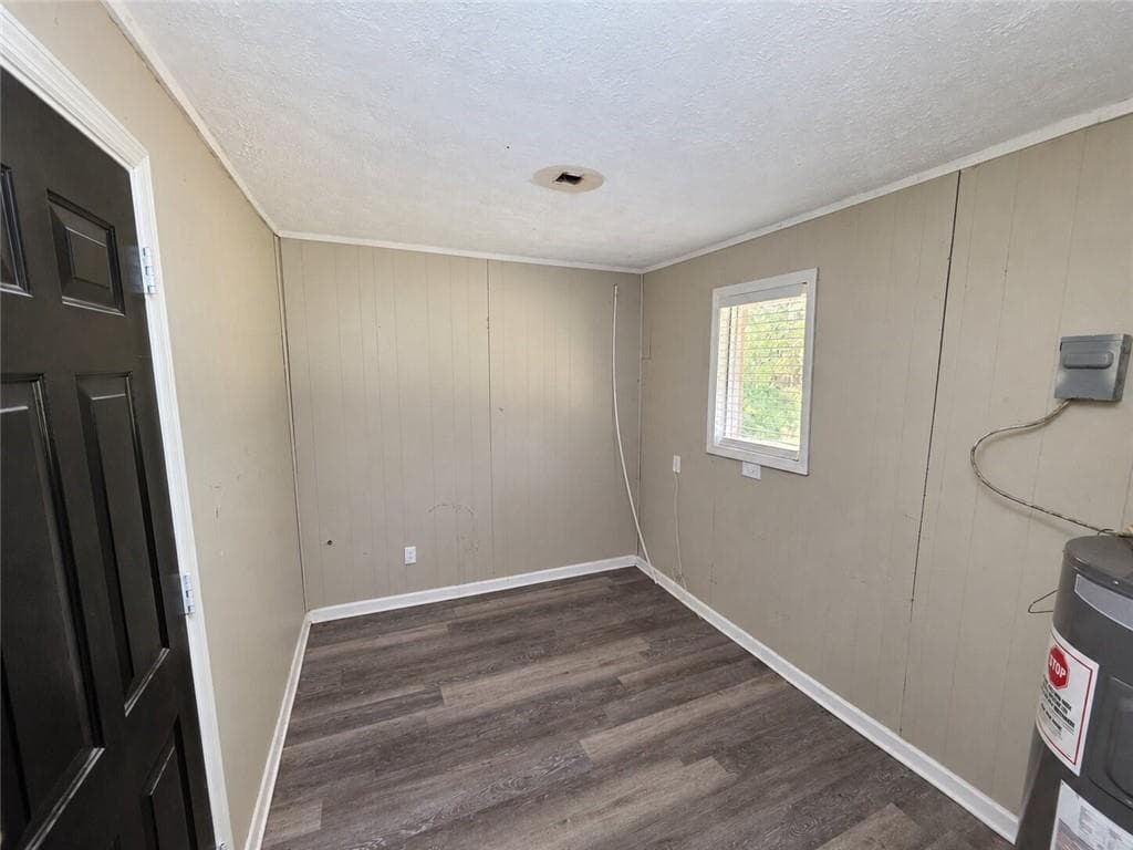 3 bedroom, 2 bathroom, 1,453 sq ft single family residence for sale at 524 Sawmill Road, Hampton, GA 30228 — photo 4