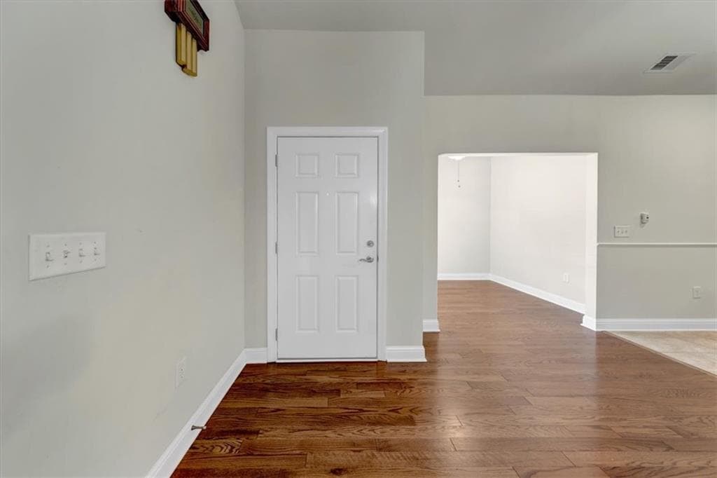 3 bedroom, 2 bathroom, 1,927 sq ft condominium for sale at 1001 Haven Circle, Douglasville, GA 30135 — photo 8