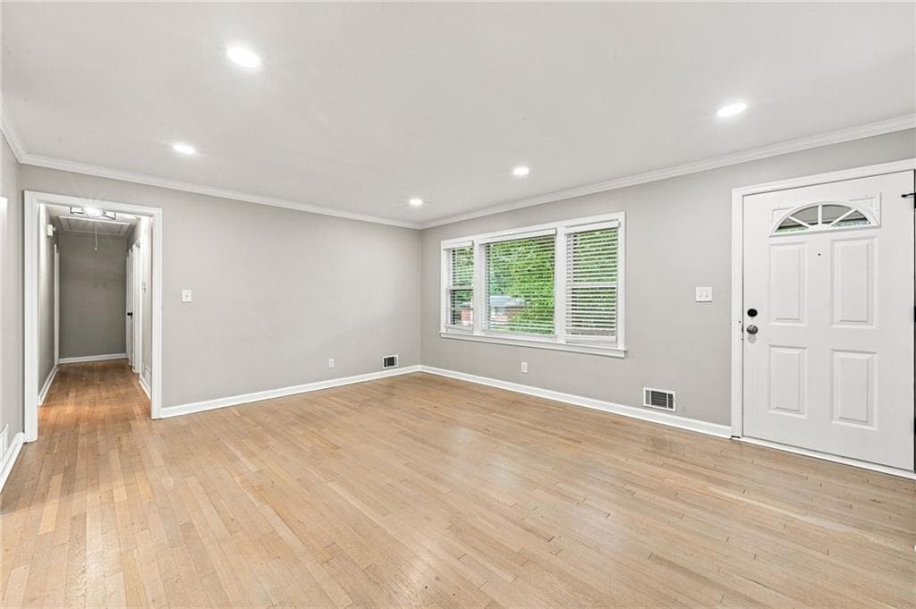 3 bedroom, 2 bathroom, 1,296 sq ft single family residence for sale at 2586 Cherrywood Lane, Marietta, GA 30060 — photo 6