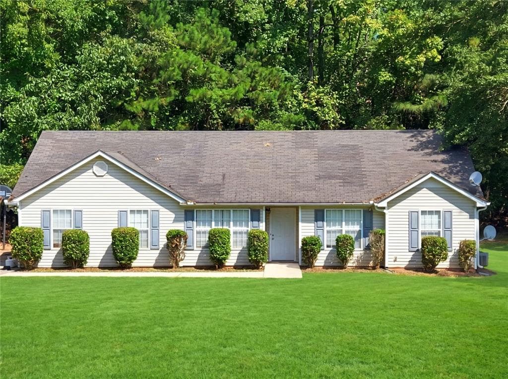 3 bedroom, 2 bathroom, 1,396 sq ft single family residence under contract at 25 Mountainview Drive, Covington, GA 30016 — photo 3
