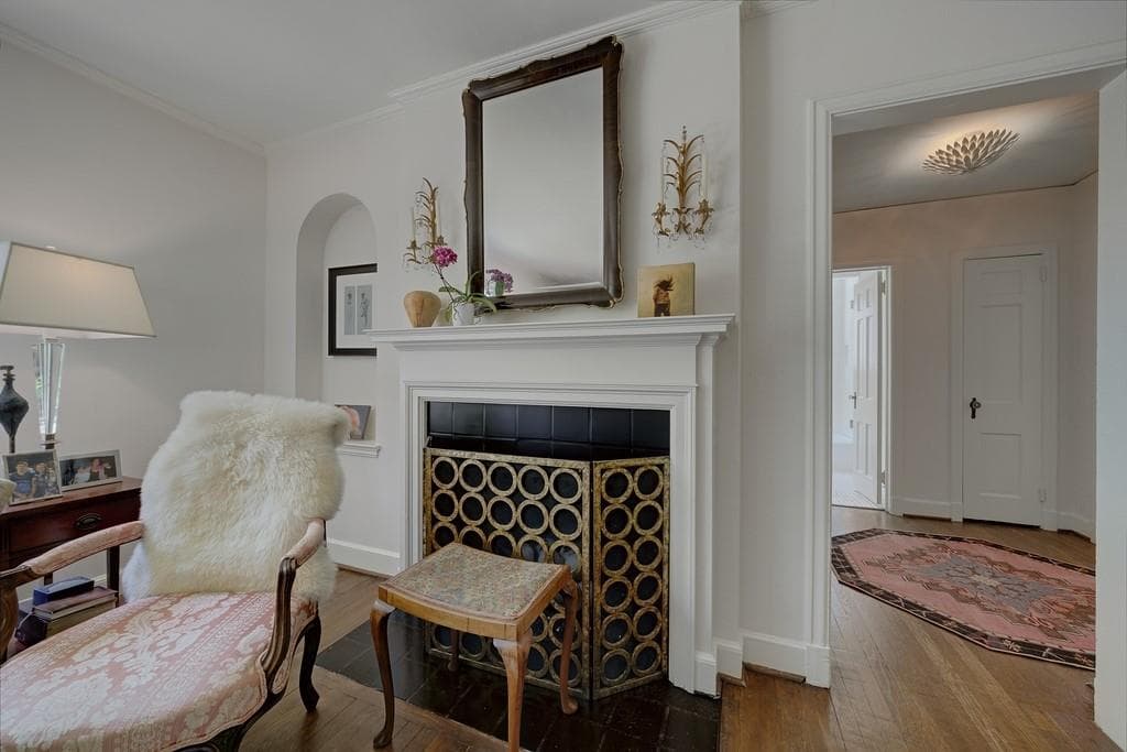 3 bedroom, 2 bathroom, 2,200 sq ft single family residence under contract at 2354 Hurst Drive, Atlanta, GA 30305 — photo 7