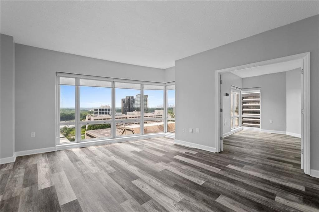 2 bedroom, 1 bathroom, 1,209 sq ft condominium for sale at 3475 Oak Valley Road 910, Atlanta, GA 30326 — photo 10