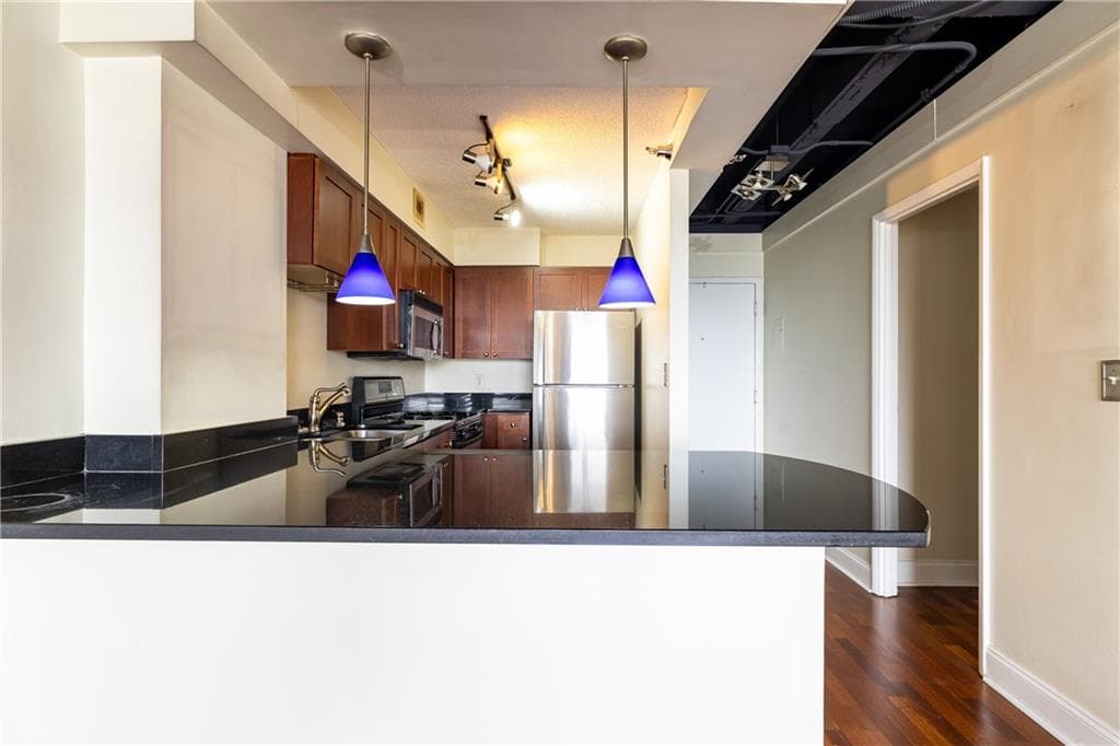 1 bedroom, 1 bathroom, 505 sq ft condominium for sale at 2479 Peachtree Road 1509, Atlanta, GA 30305 — photo 7
