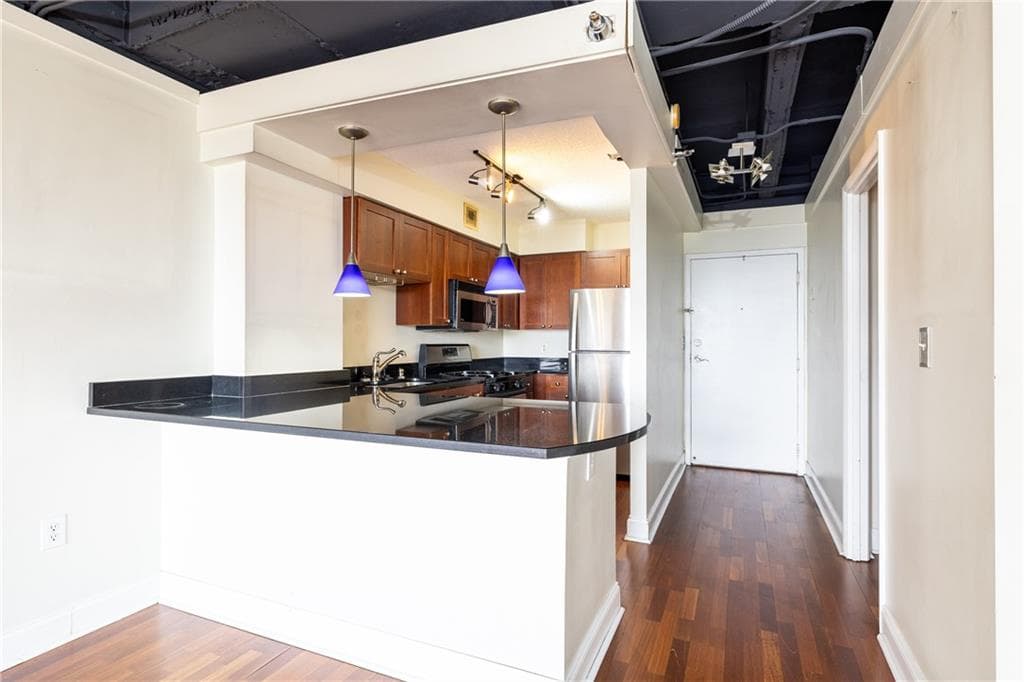 1 bedroom, 1 bathroom, 505 sq ft condominium for sale at 2479 Peachtree Road 1509, Atlanta, GA 30305 — photo 8