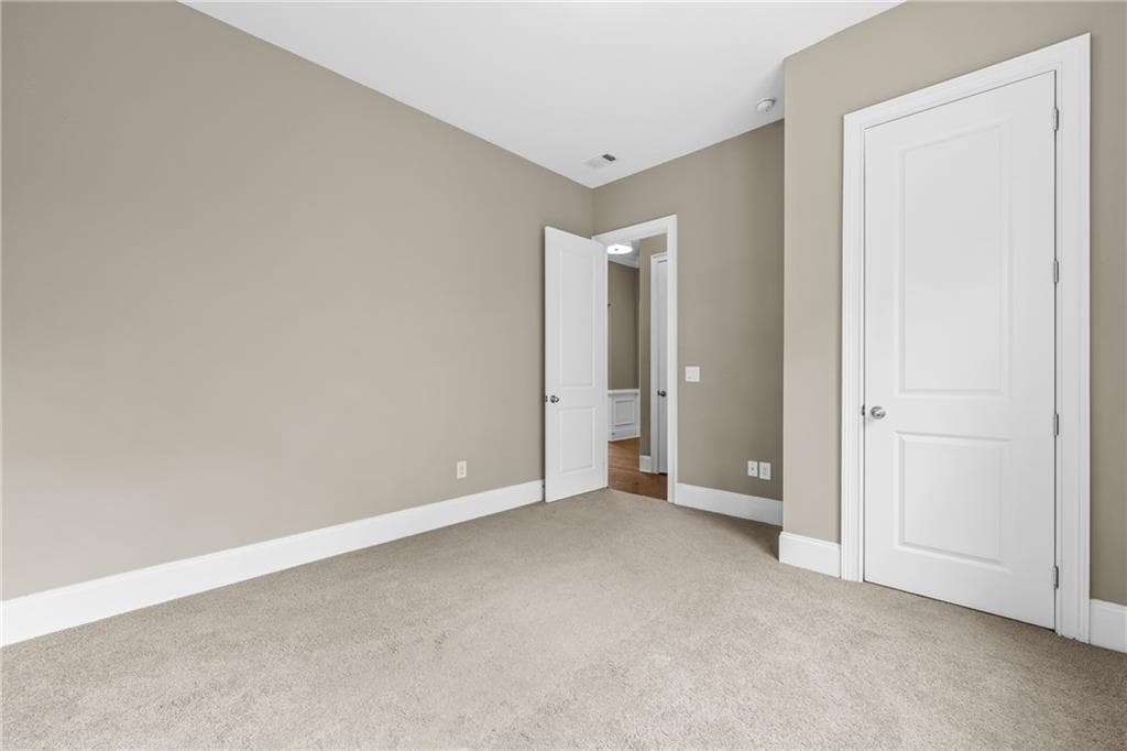 5 bedroom, 4 bathroom, 3,927 sq ft single family residence for sale at 3760 Kentwood Court, Suwanee, GA 30024 — photo 10