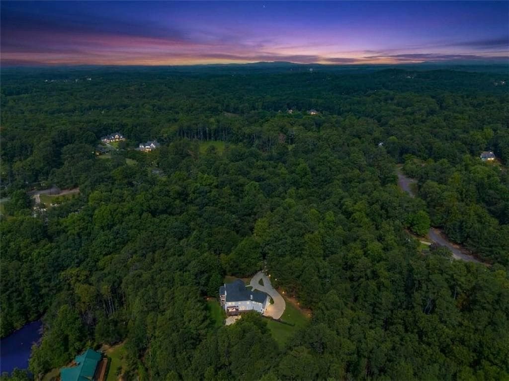 5 bedroom, 4 bathroom, 5,388 sq ft single family residence under contract at 15895 Henderson Road, Milton, GA 30004 — photo 7