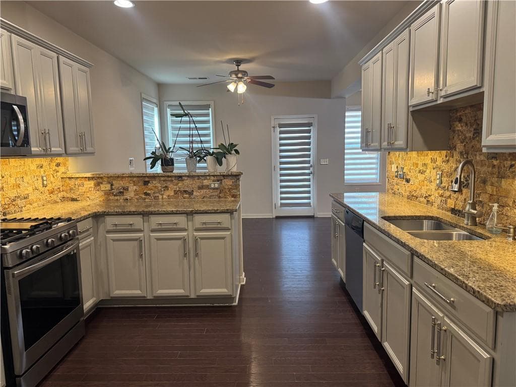 4 bedroom, 3 bathroom, 2,548 sq ft single family residence for rent at 3683 Archgate Court, Alpharetta, GA 30004 for $3,500 a month — photo 2