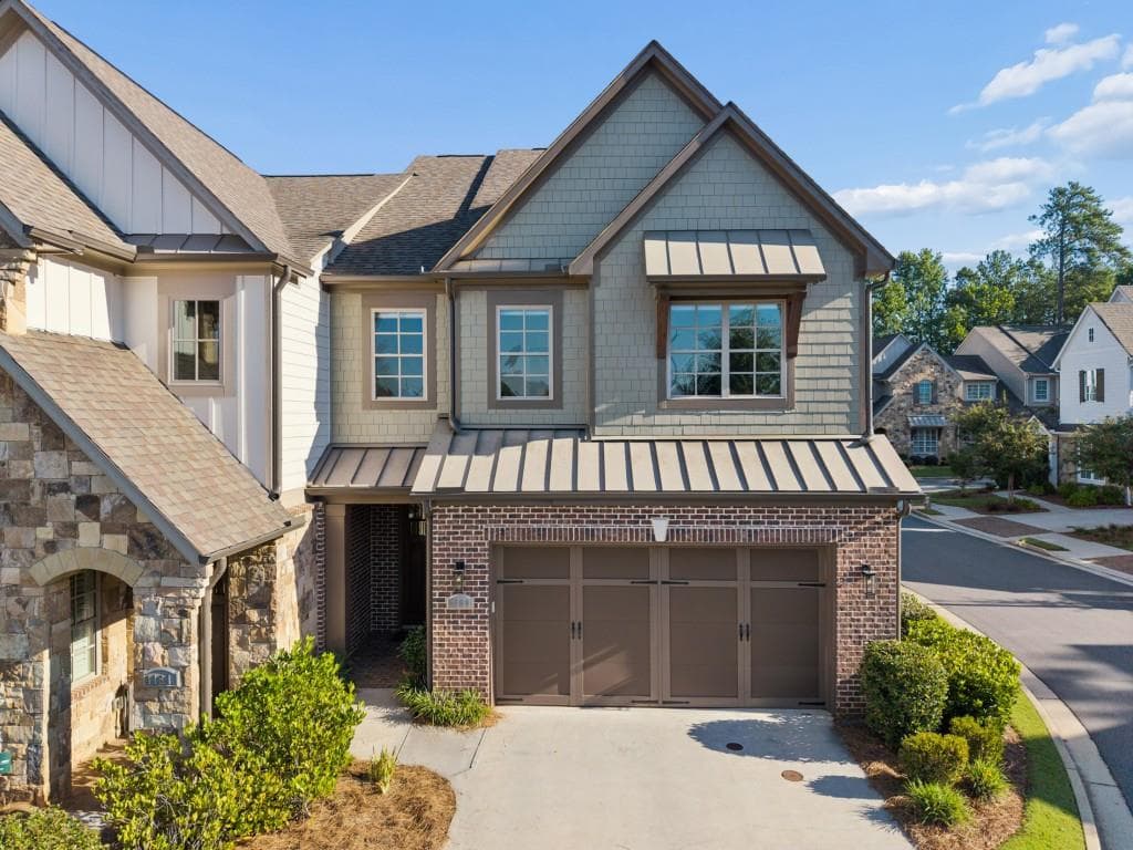 3 bedroom, 4 bathroom, 2,913 sq ft townhouse for sale at 4165 Avid Park, Marietta, GA 30062 — photo 1 of 61