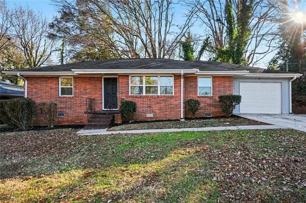 3 bedroom, 2 bathroom, 1,571 sq ft single family residence for sale at 1660 Valencia Road, Decatur, GA 30032 — photo 1 of 25