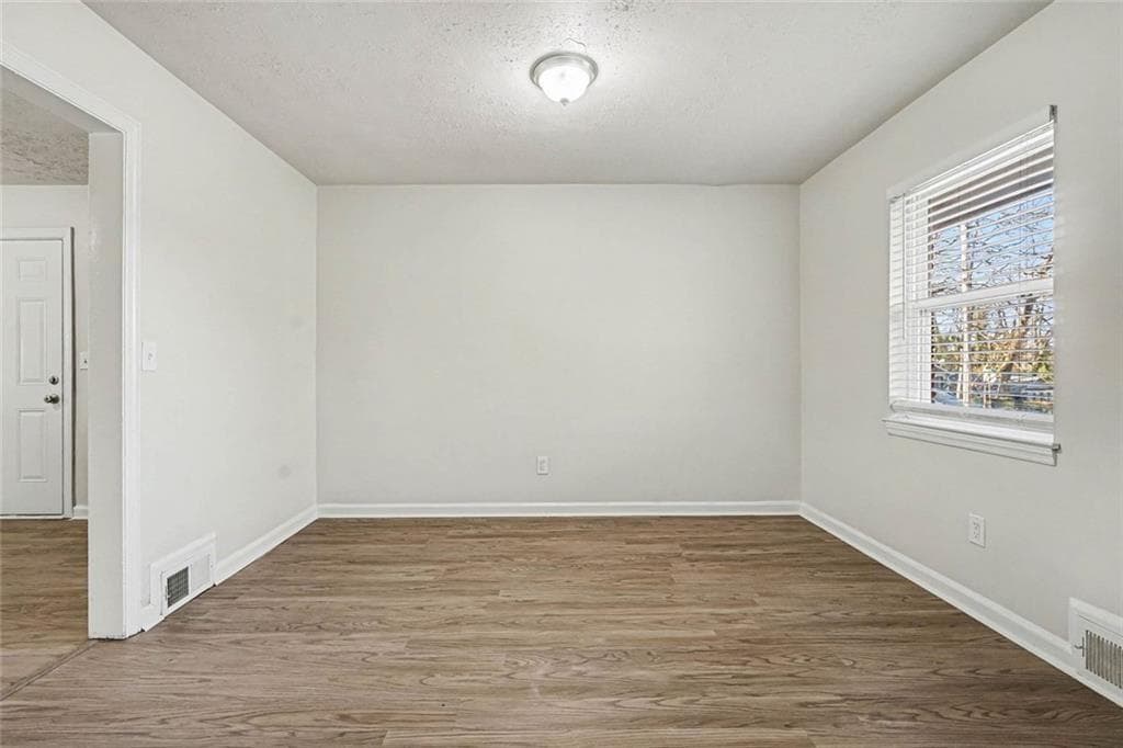 3 bedroom, 2 bathroom, 1,571 sq ft single family residence for sale at 1660 Valencia Road, Decatur, GA 30032 — photo 7