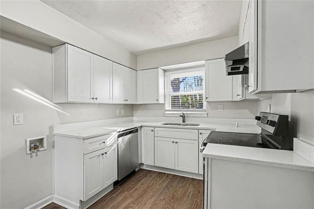 3 bedroom, 2 bathroom, 1,571 sq ft single family residence for sale at 1660 Valencia Road, Decatur, GA 30032 — photo 9