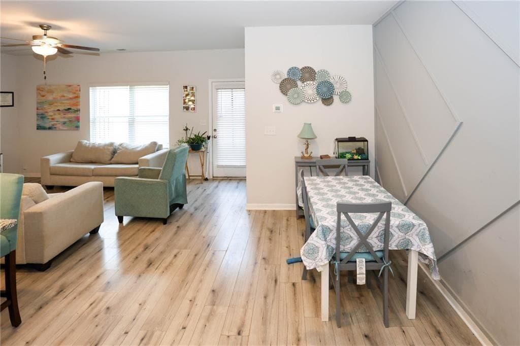 3 bedroom, 3 bathroom, 2,252 sq ft townhouse for sale at 7488 Knoll Hollow Road, Lithonia, GA 30058 — photo 4