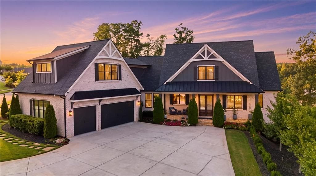 5 bedroom, 7 bathroom, 6,197 sq ft single family residence for sale at 5812 Lula Bridge Lane, Braselton, GA 30517 — photo 2