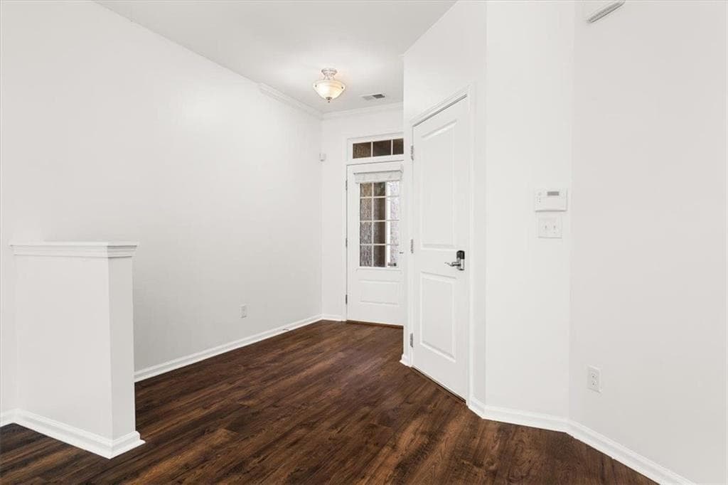4 bedroom, 4 bathroom, 2,383 sq ft townhouse for sale at 13459 Gardiner Lane, Alpharetta, GA 30004 — photo 4