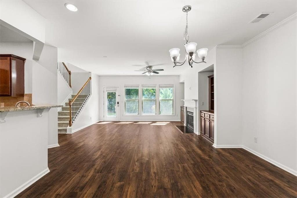 4 bedroom, 4 bathroom, 2,383 sq ft townhouse for sale at 13459 Gardiner Lane, Alpharetta, GA 30004 — photo 6