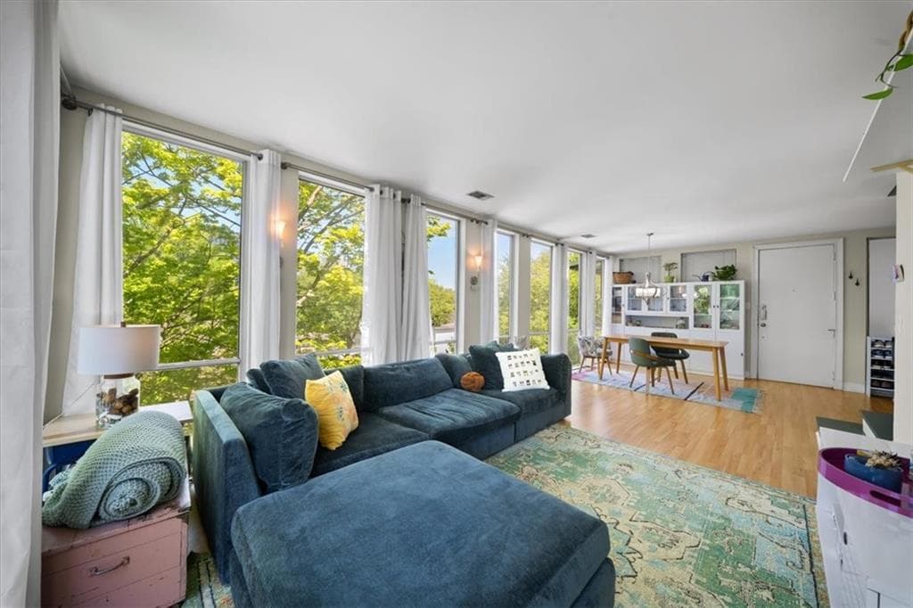 2 bedroom, 2 bathroom, 1,008 sq ft condominium for rent at 287 14th Street 13, Atlanta, GA 30318 for $3,200 a month — photo 7