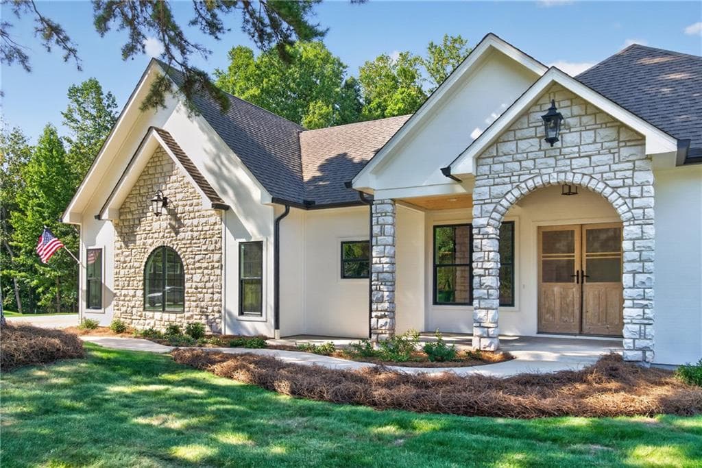 4 bedroom, 3 bathroom, 2,400 sq ft single family residence for sale at 284 Braswell Mountain Road, Dallas, GA 30132 — photo 3