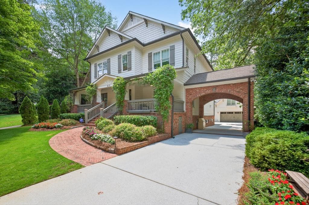 6 bedroom, 6 bathroom, 5,858 sq ft single family residence for sale at 615 Burke Road, Atlanta, GA 30305 — photo 2