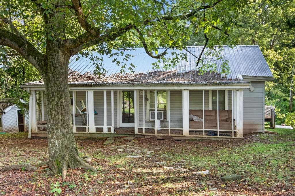 2 bedroom, 1 bathroom single family residence for sale at 367 E Second Street, Blue Ridge, GA 30513
