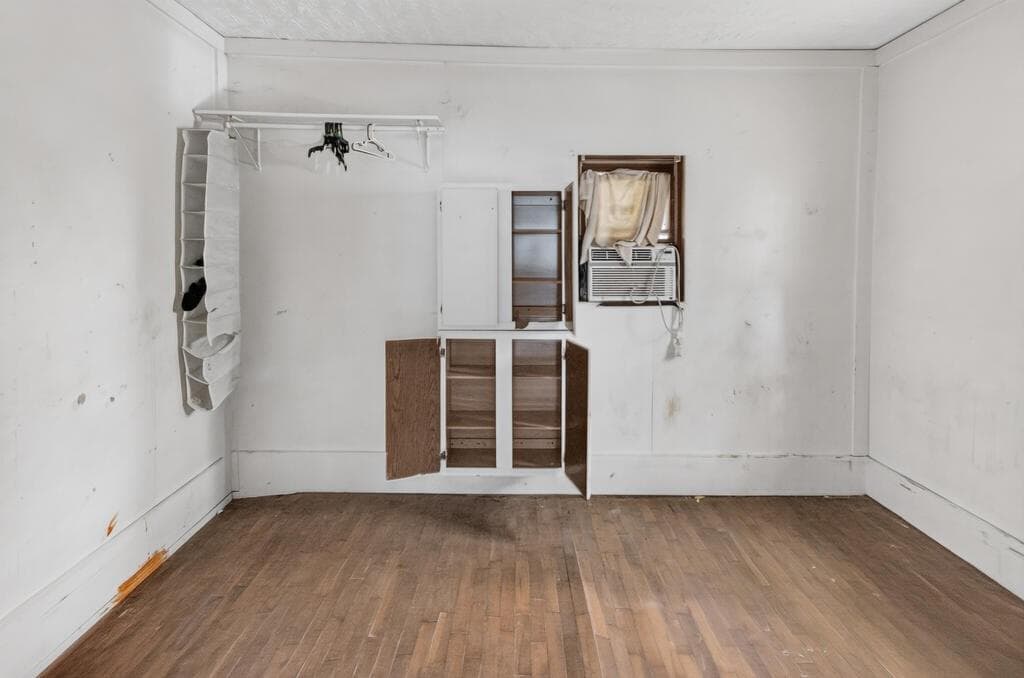 2 bedroom, 1 bathroom single family residence for sale at 367 E Second Street, Blue Ridge, GA 30513 — photo 8