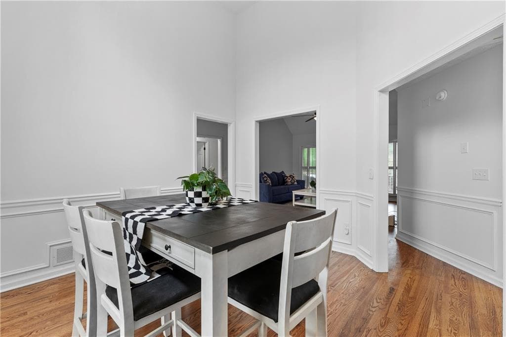 4 bedroom, 3 bathroom, 2,930 sq ft single family residence for sale at 8260 Stonebrook Court, Cumming, GA 30040 — photo 10