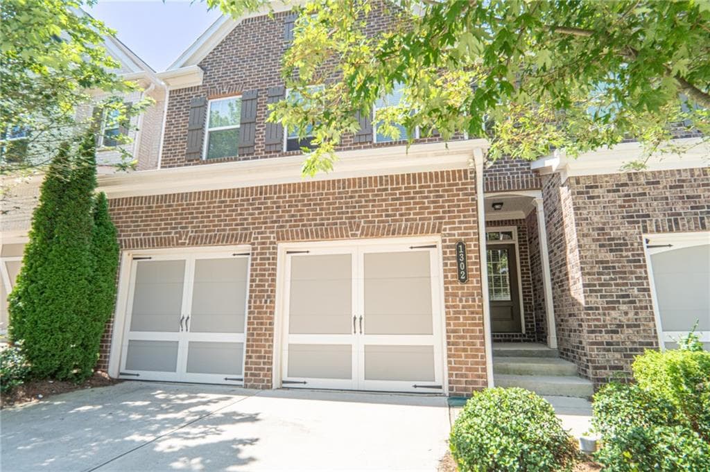3 bedroom, 7 bathroom, 1,895 sq ft townhouse for rent at 1302 Endicott Court, Cumming, GA 30041 for $2,395 a month — photo 3