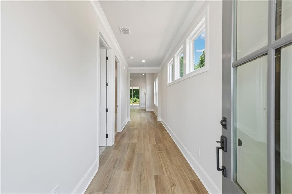 3 bedroom, 3 bathroom, 2,018 sq ft single family residence for sale at 103 High Point Drive, Hoschton, GA 30548 — photo 5