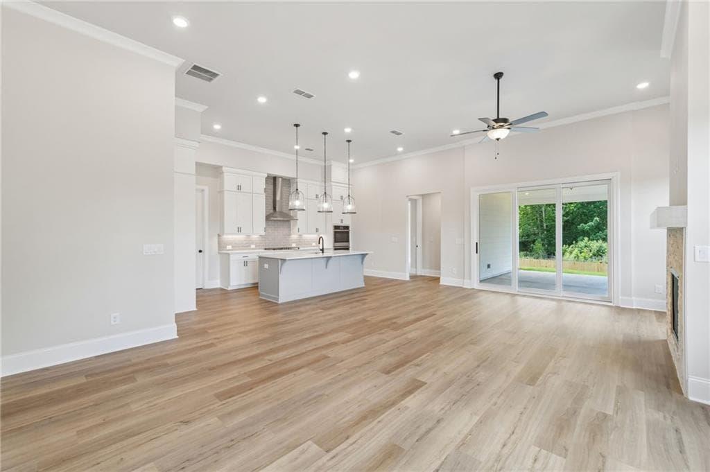 3 bedroom, 3 bathroom, 2,018 sq ft single family residence for sale at 103 High Point Drive, Hoschton, GA 30548 — photo 7