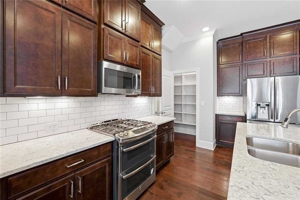 4 bedroom, 4 bathroom, 3,000 sq ft townhouse for sale at 2366 Willington Shoals Place, Smyrna, GA 30080 — photo 9