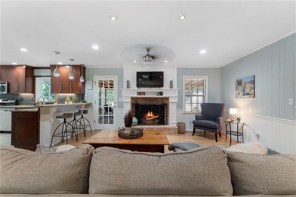 4 bedroom, 3 bathroom, 2,281 sq ft single family residence for sale at 4480 Atlas Place, Tucker, GA 30084 — photo 10