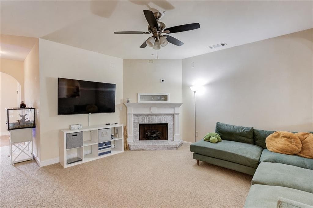 3 bedroom, 3 bathroom, 1,736 sq ft townhouse for sale at 181 Turtle Creek Drive, Winder, GA 30680 — photo 4