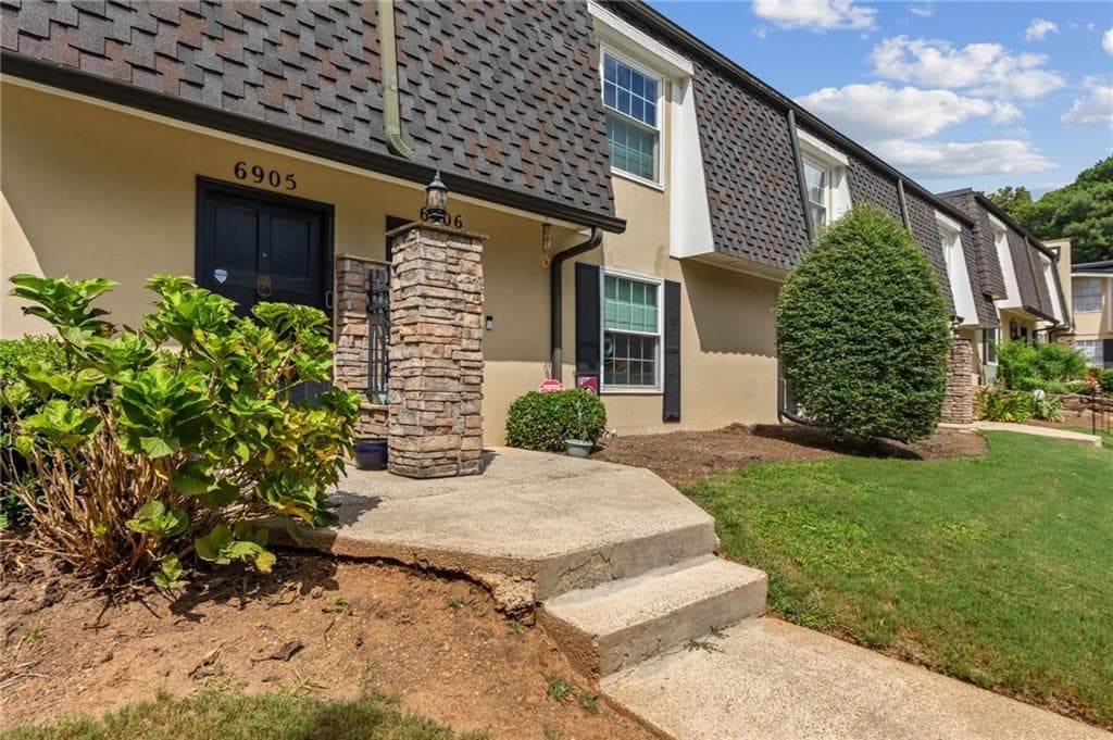 3 bedroom, 3 bathroom, 1,194 sq ft townhouse for rent at 6905 Park Avenue, Sandy Springs, GA 30342 for $3,200 a month — photo 2