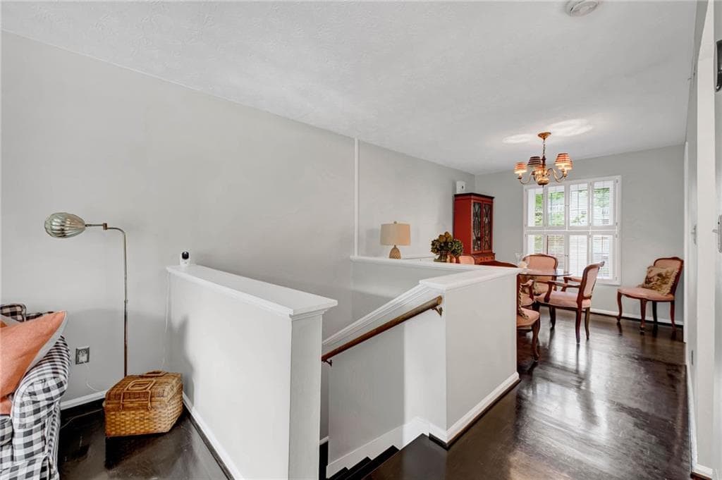 3 bedroom, 3 bathroom, 1,194 sq ft townhouse for rent at 6905 Park Avenue, Sandy Springs, GA 30342 for $3,200 a month — photo 6