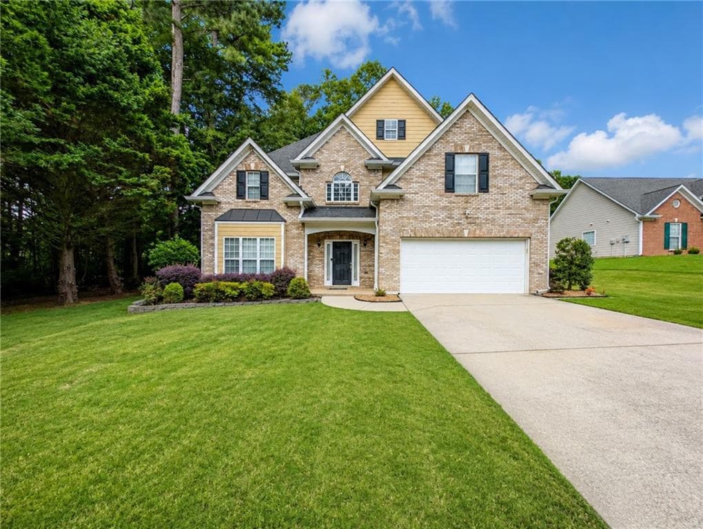 5 bedroom, 3 bathroom, 2,765 sq ft home for sale at 1098 Whisperwood Lane, Lawrenceville, GA