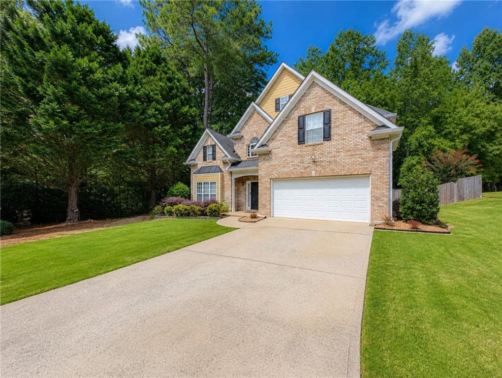 5 bedroom, 3 bathroom, 2,765 sq ft single family residence for sale at 1098 Whisperwood Lane, Lawrenceville, GA 30043 — photo 2