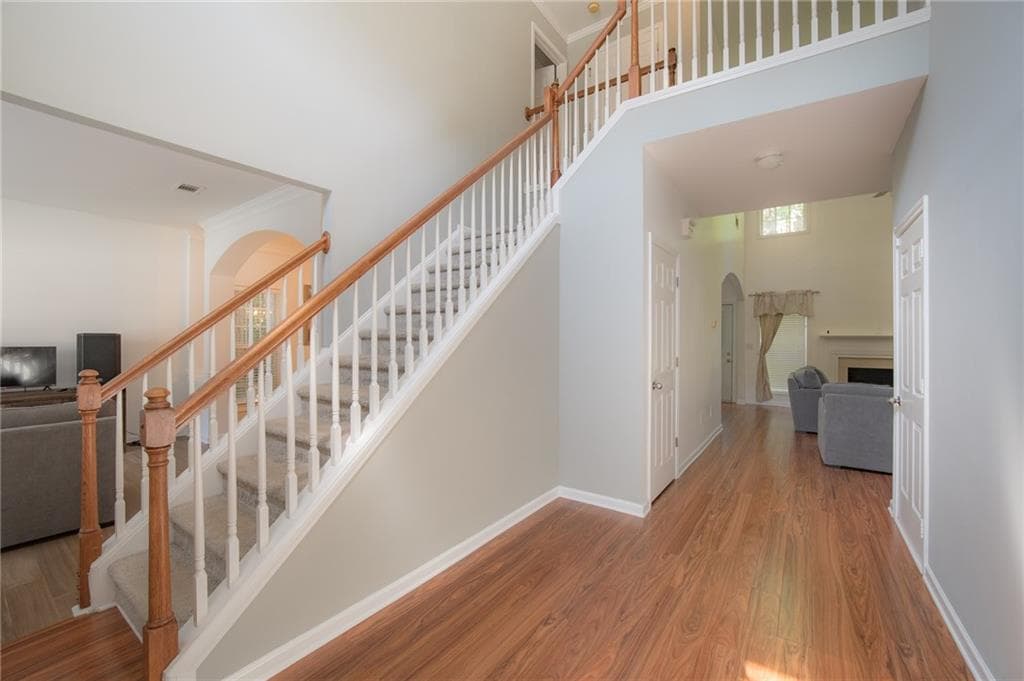 5 bedroom, 3 bathroom, 2,765 sq ft single family residence for sale at 1098 Whisperwood Lane, Lawrenceville, GA 30043 — photo 3