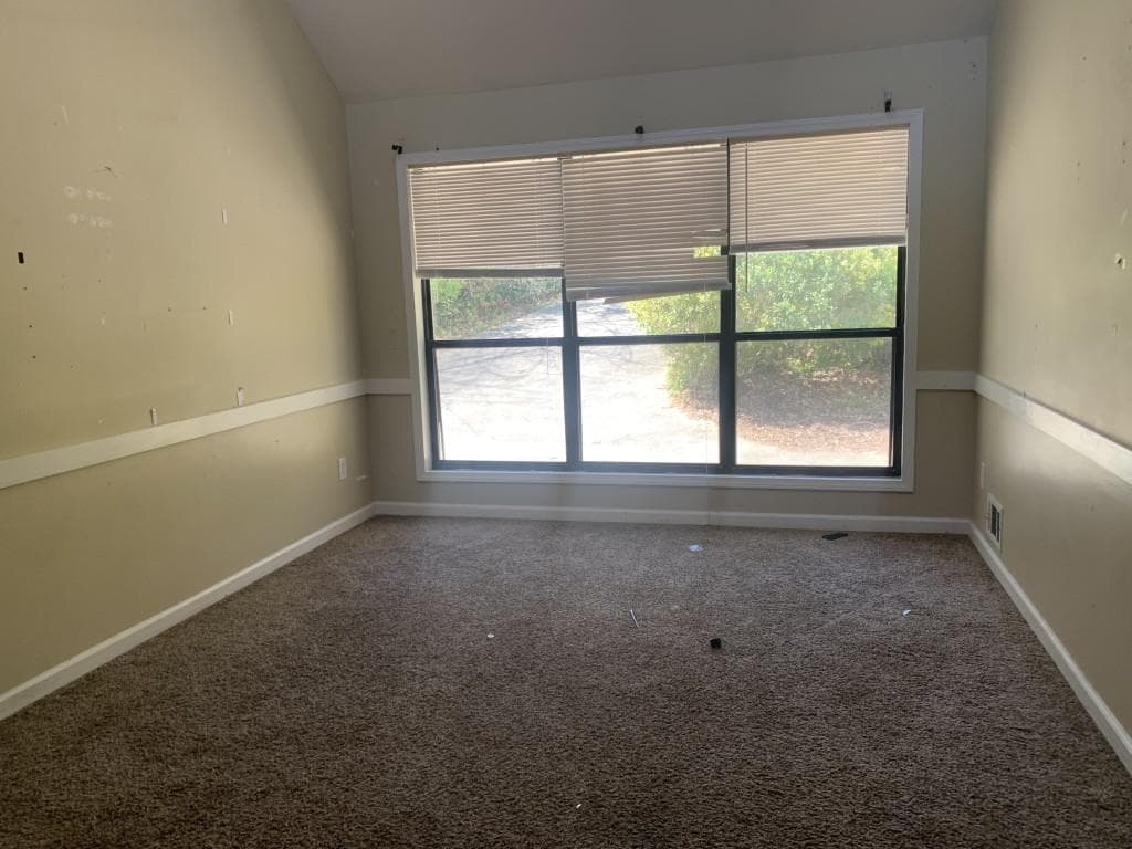 3 bedroom, 3 bathroom, 2,312 sq ft single family residence under contract at 3958 Cotswold Drive, Lilburn, GA 30047 — photo 6