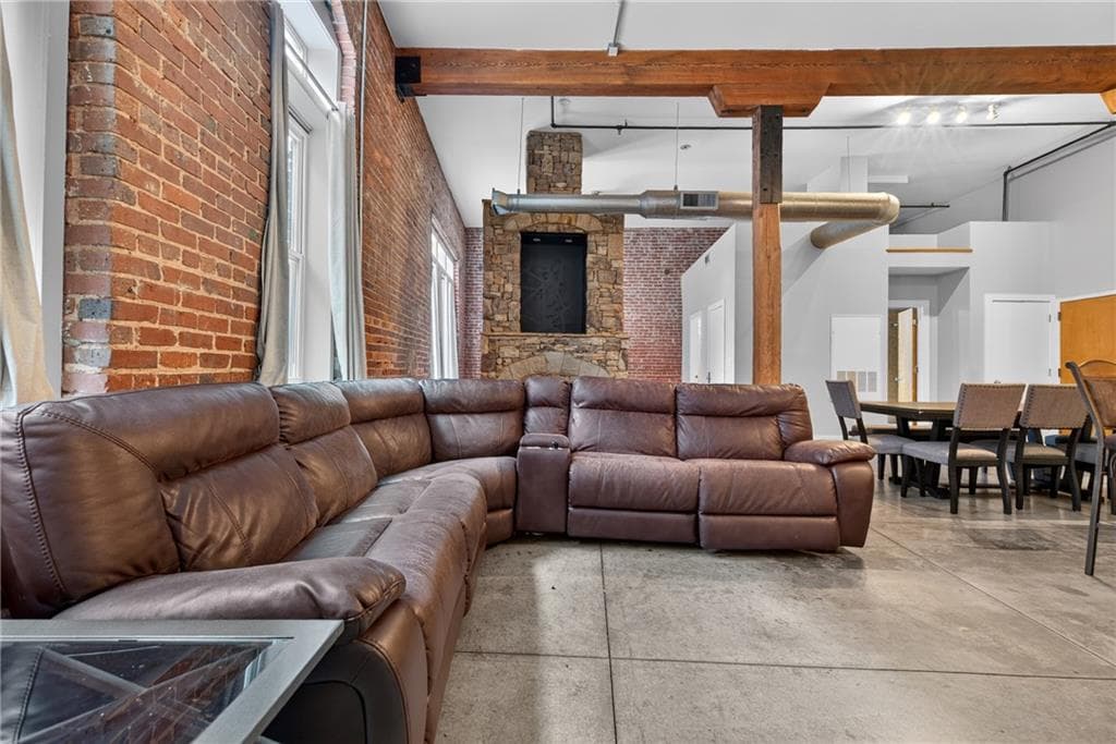 1 bedroom, 1 bathroom, 1,164 sq ft condominium for sale at 350 Peters Street 3, Atlanta, GA 30313 — photo 5