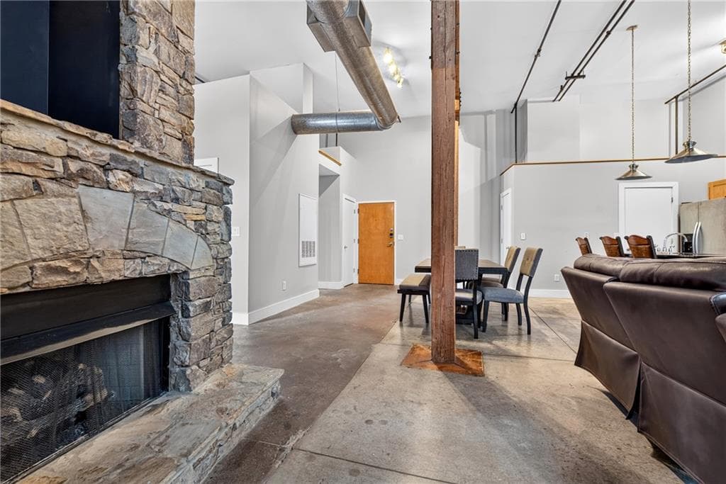 1 bedroom, 1 bathroom, 1,164 sq ft condominium for sale at 350 Peters Street 3, Atlanta, GA 30313 — photo 7