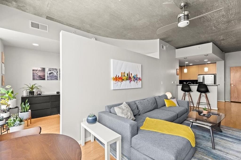 1 bedroom, 1 bathroom, 744 sq ft condominium for sale at 860 Peachtree Street 1506, Atlanta, GA 30308 — photo 10