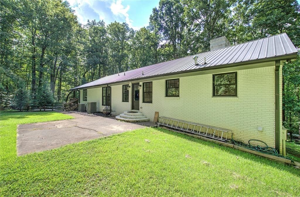 4 bedroom, 3 bathroom, 3,511 sq ft single family residence for sale at 76 Star Wars Path, Dallas, GA 30132 — photo 6