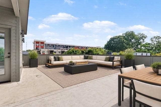 3 bedroom, 4 bathroom, 2,336 sq ft townhouse for sale at 239 Lowry Street B, Atlanta, GA 30307 — photo 2