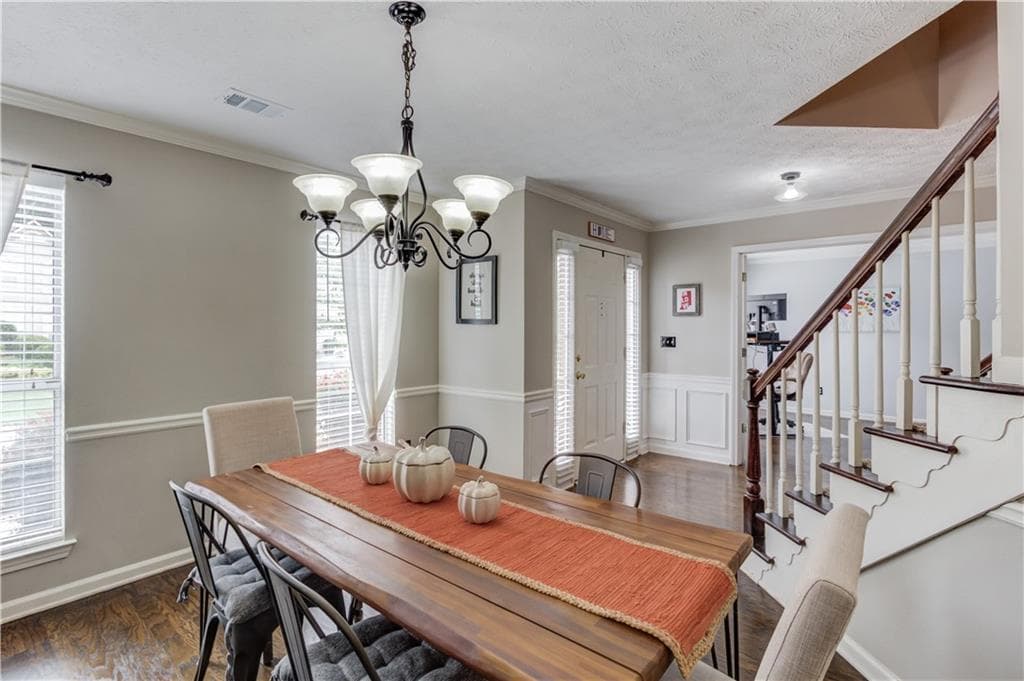 4 bedroom, 3 bathroom, 2,058 sq ft single family residence for sale at 2552 Crofton Court, Suwanee, GA 30024 — photo 4