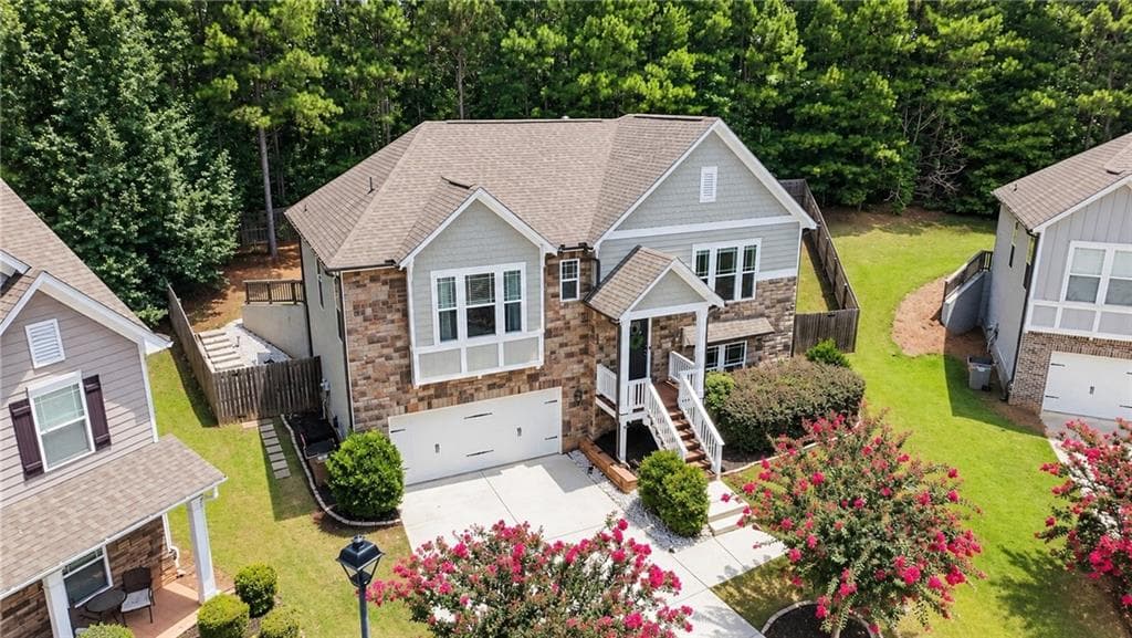4 bedroom, 3 bathroom, 2,308 sq ft single family residence for sale at 4894 Clarkstone Drive, Flowery Branch, GA 30542 — photo 2