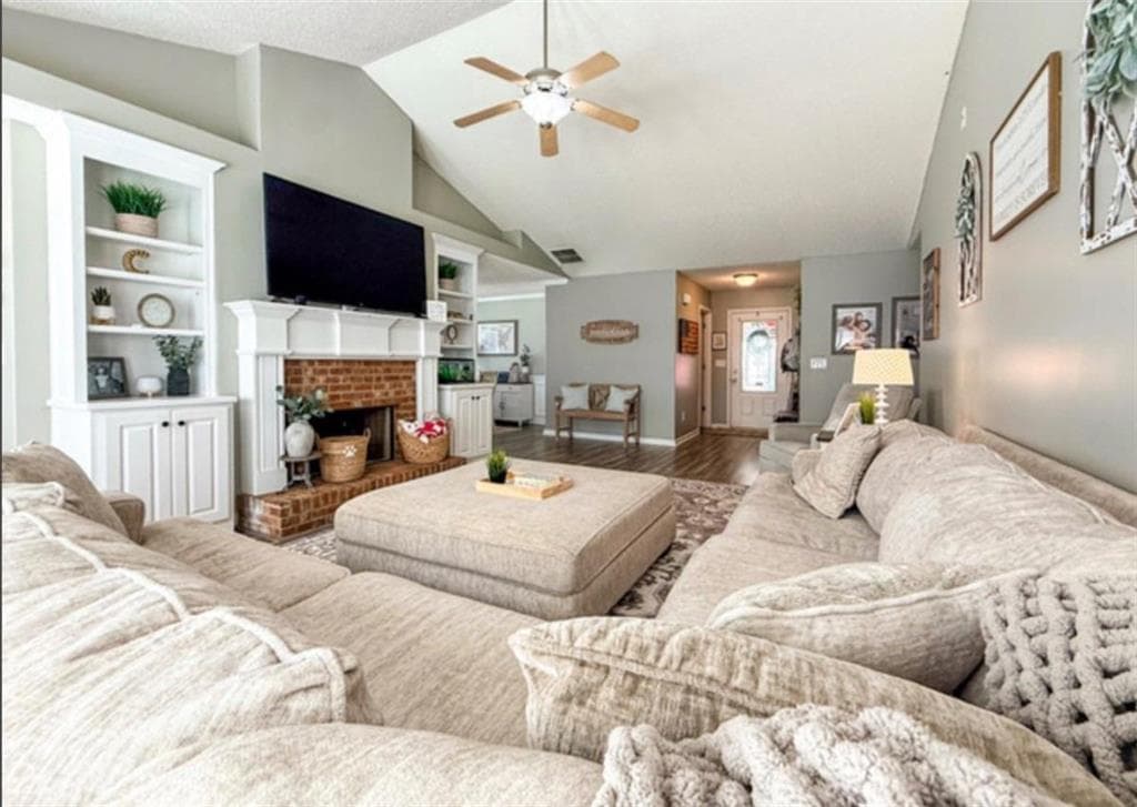 3 bedroom, 2 bathroom, 1,895 sq ft single family residence for sale at 255 River Mist Circle, Jefferson, GA 30549 — photo 4
