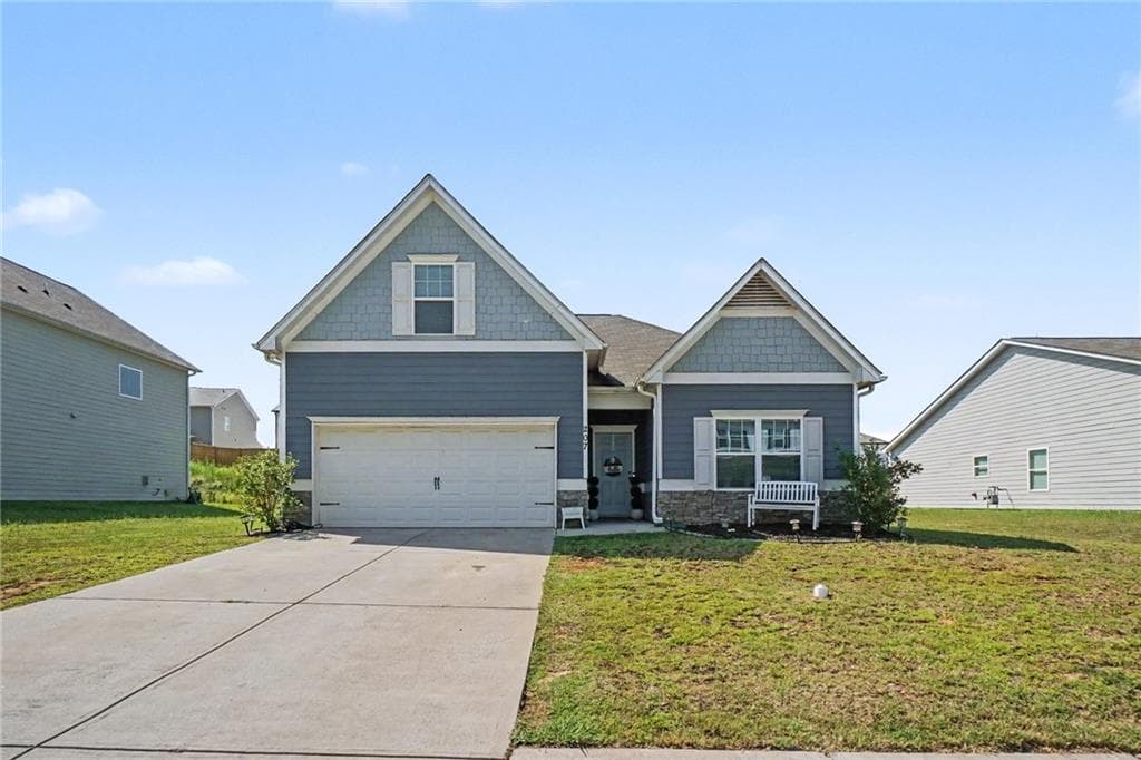 4 bedroom, 3 bathroom, 2,026 sq ft single family residence for sale at 207 Malbone Street, Cartersville, GA 30120