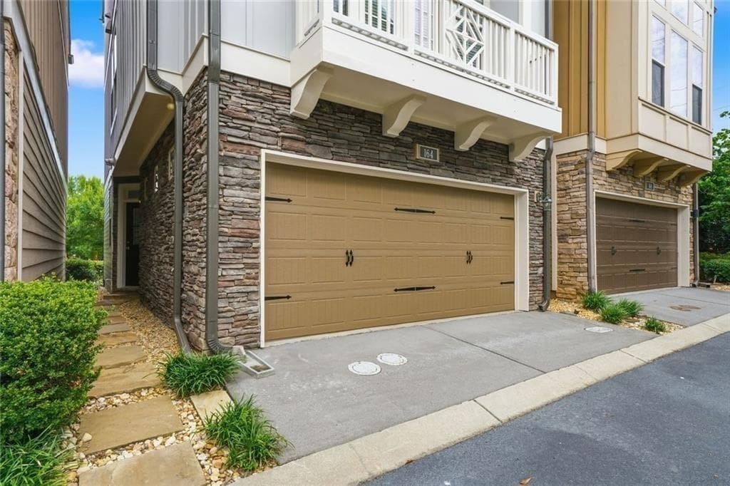 3 bedroom, 4 bathroom, 2,085 sq ft single family residence for sale at 164 Blakemore Drive, Smyrna, GA 30080 — photo 6