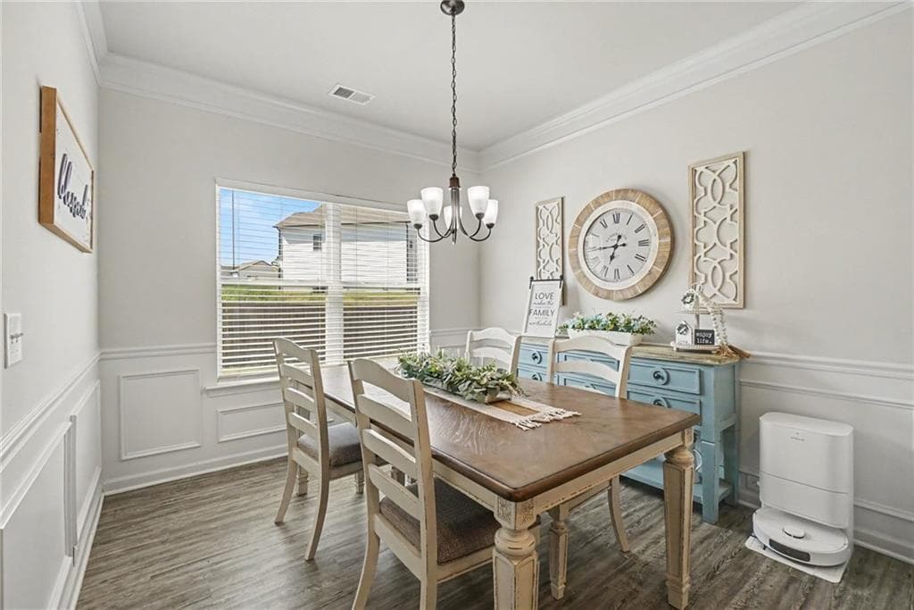 4 bedroom, 3 bathroom, 2,026 sq ft single family residence for sale at 207 Malbone Street, Cartersville, GA 30120 — photo 9