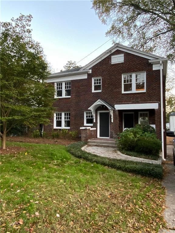 1 bedroom, 1 bathroom, 400 sq ft triplex for rent at 1365 N Highland Avenue A, Atlanta, GA 30306 for $1,200 a month — photo 1 of 6
