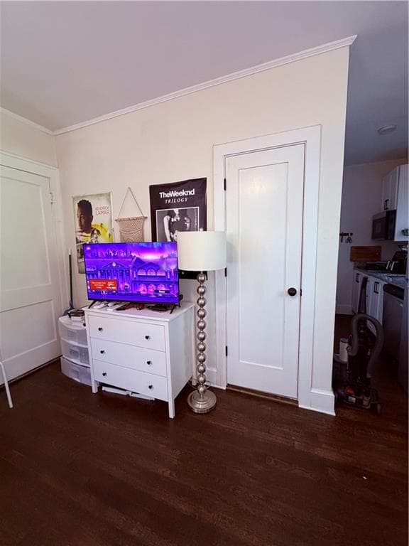 1 bedroom, 1 bathroom, 400 sq ft triplex for rent at 1365 N Highland Avenue A, Atlanta, GA 30306 for $1,200 a month — photo 2